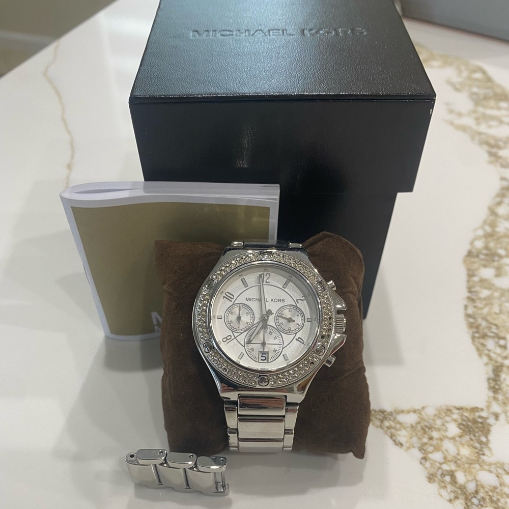 EUC Michael Kors Silver Watch
